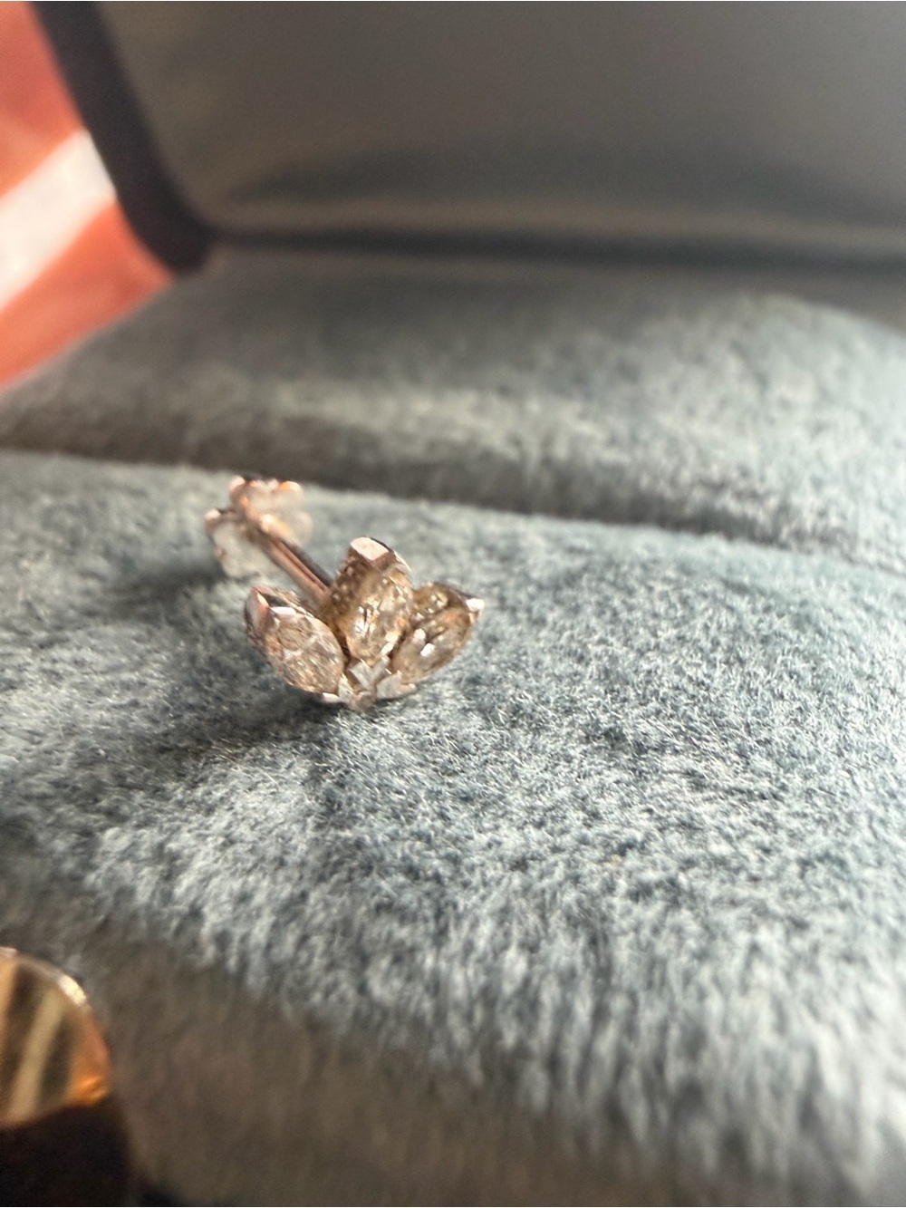 Maria Tash 18k White Gold Lotus Diamond Earring